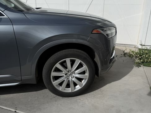 Used 2018 Volvo XC90 T5 Momentum w/ Convenience Package image 6