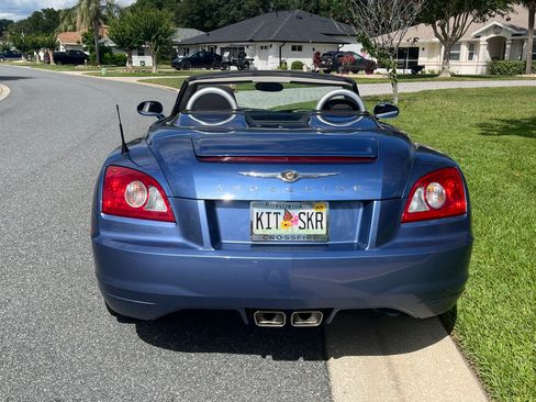 Used 2008 Chrysler Crossfire Limited RWD image 6