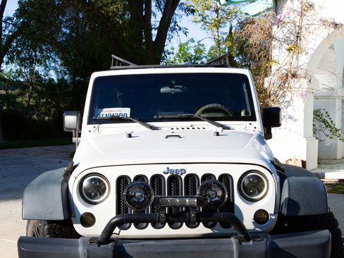 Used 2008 Jeep Wrangler Unlimited X image 4