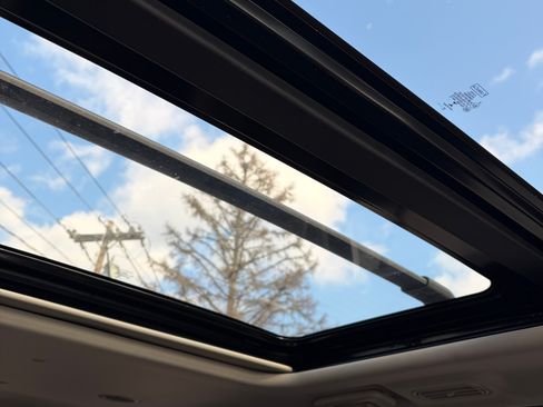 Used 2020 Ford Expedition Max Platinum image 5