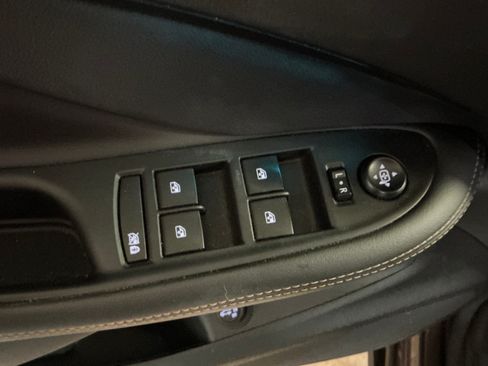 Used 2017 Buick Envision Essence image 8