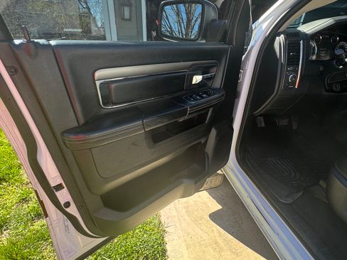 Used 2014 RAM 1500 Sport w/ Sport Premium Group image 18