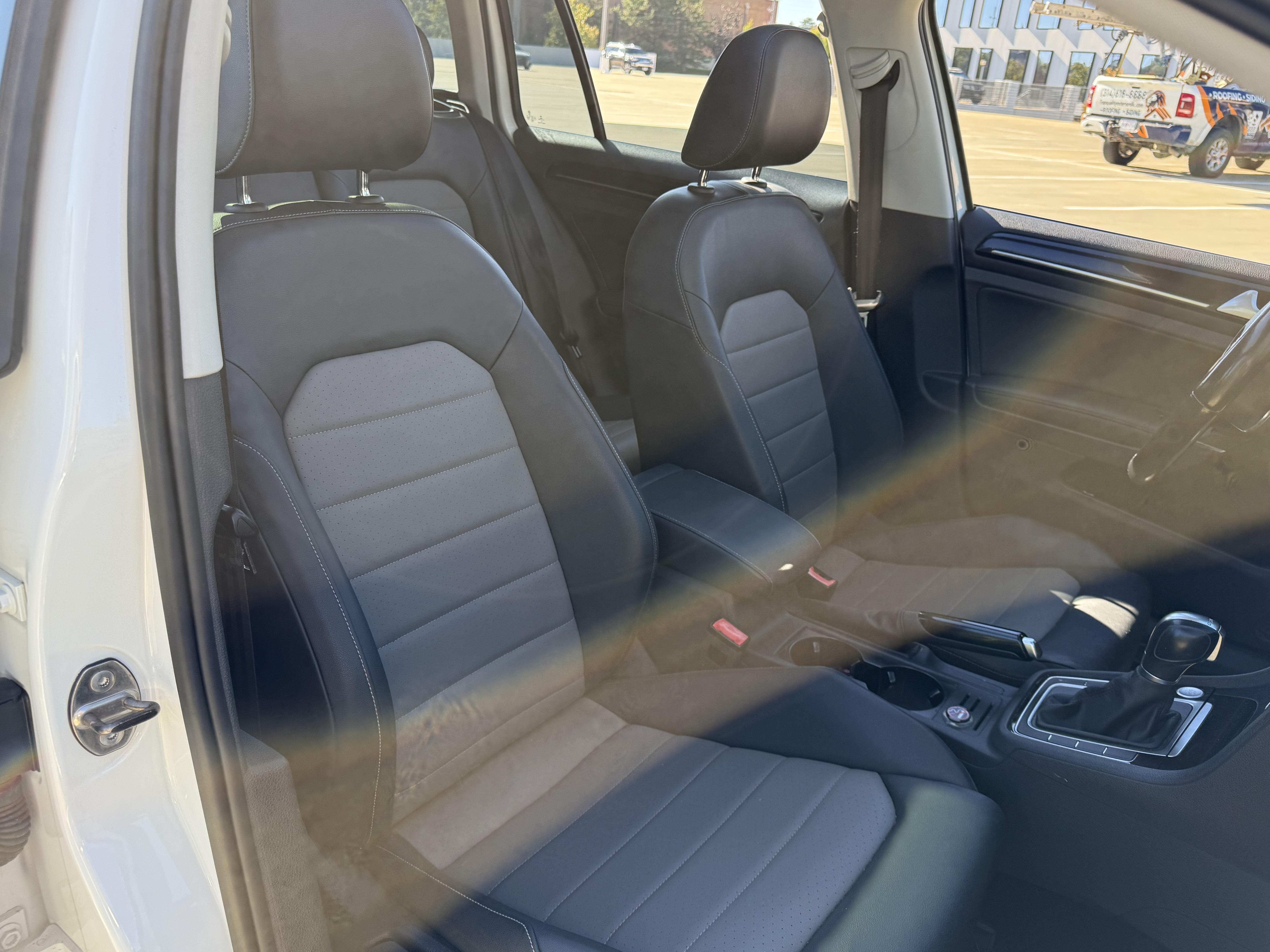 Used 2015 Volkswagen Golf TDI SEL FWD image 16
