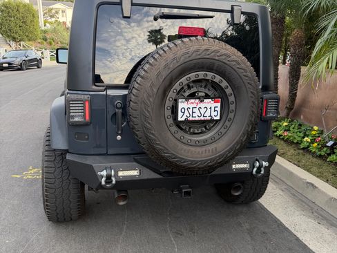 Used 2018 Jeep Wrangler Sport image 19