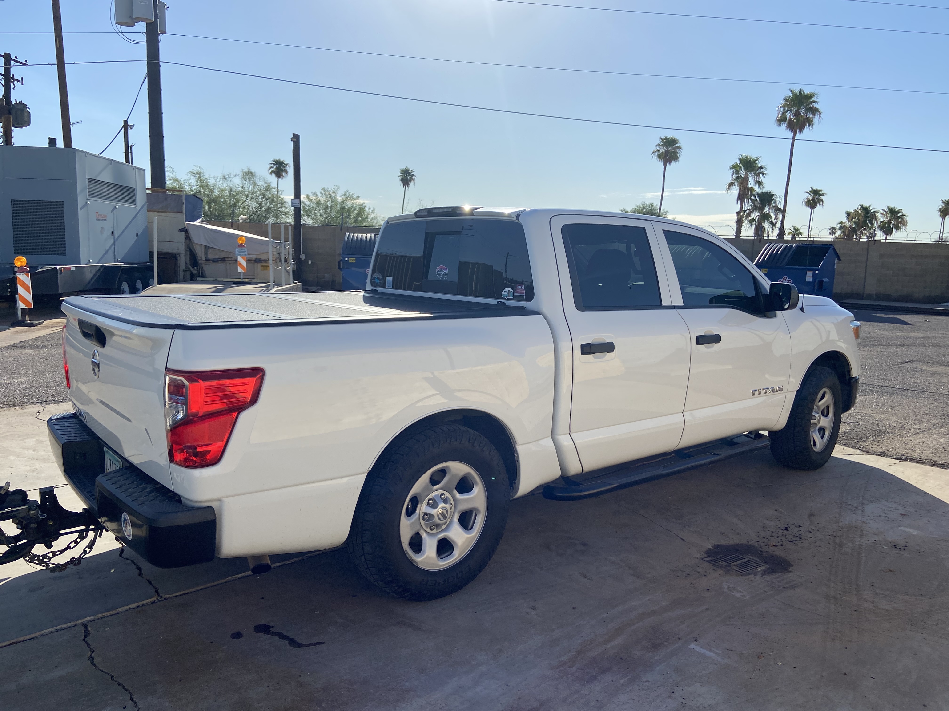 Used 2017 Nissan Titan S RWD image 2