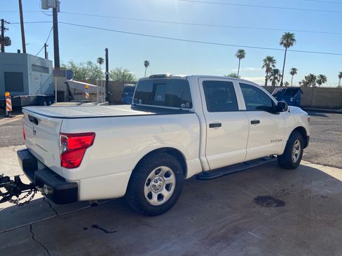 Used 2017 Nissan Titan S RWD image 2
