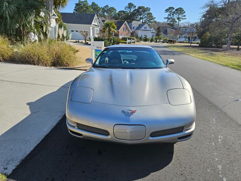 Used 1999 Chevrolet Corvette Coupe w/ Memory Pkg image 4