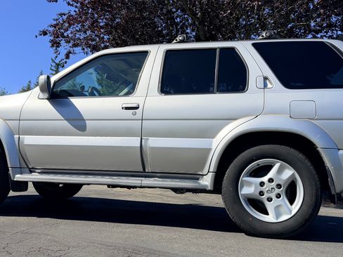 Used 2003 INFINITI QX4 2WD image 5