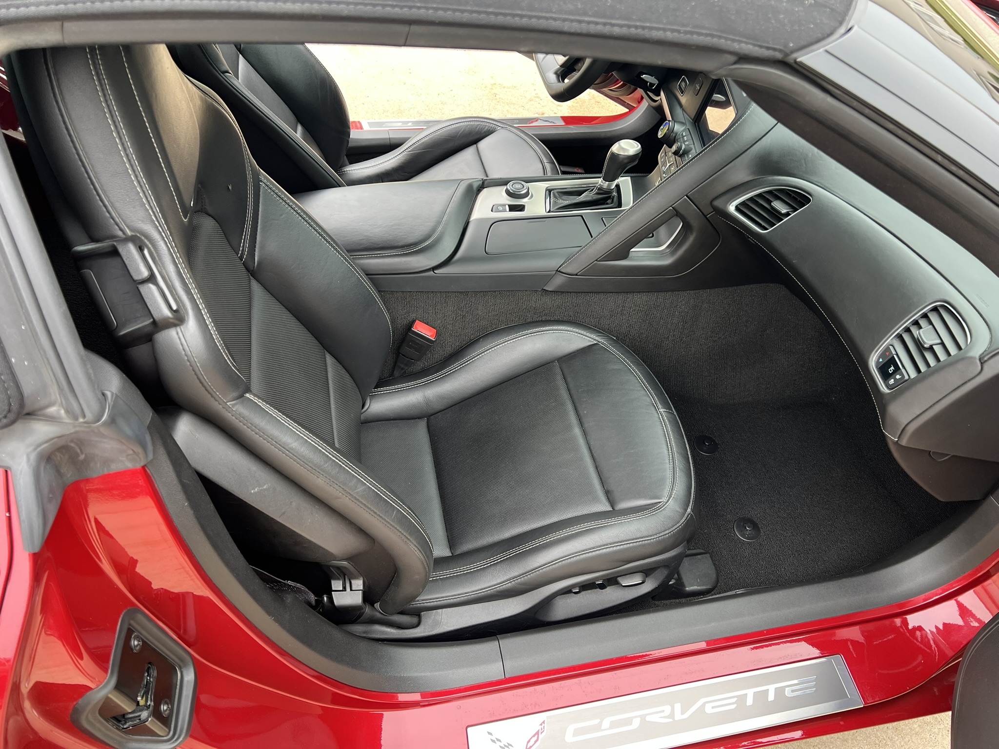 Used 2014 Chevrolet Corvette Stingray Convertible w/ 3LT Preferred Equipment Group RWD image 17