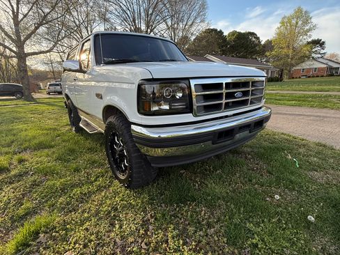Used 1996 Ford Bronco image 4