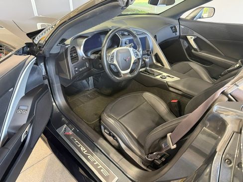 Used 2017 Chevrolet Corvette Z06 RWD image 11