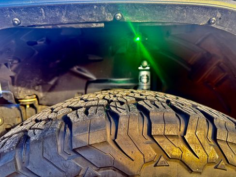 Used 2021 Jeep Gladiator Sport image 10