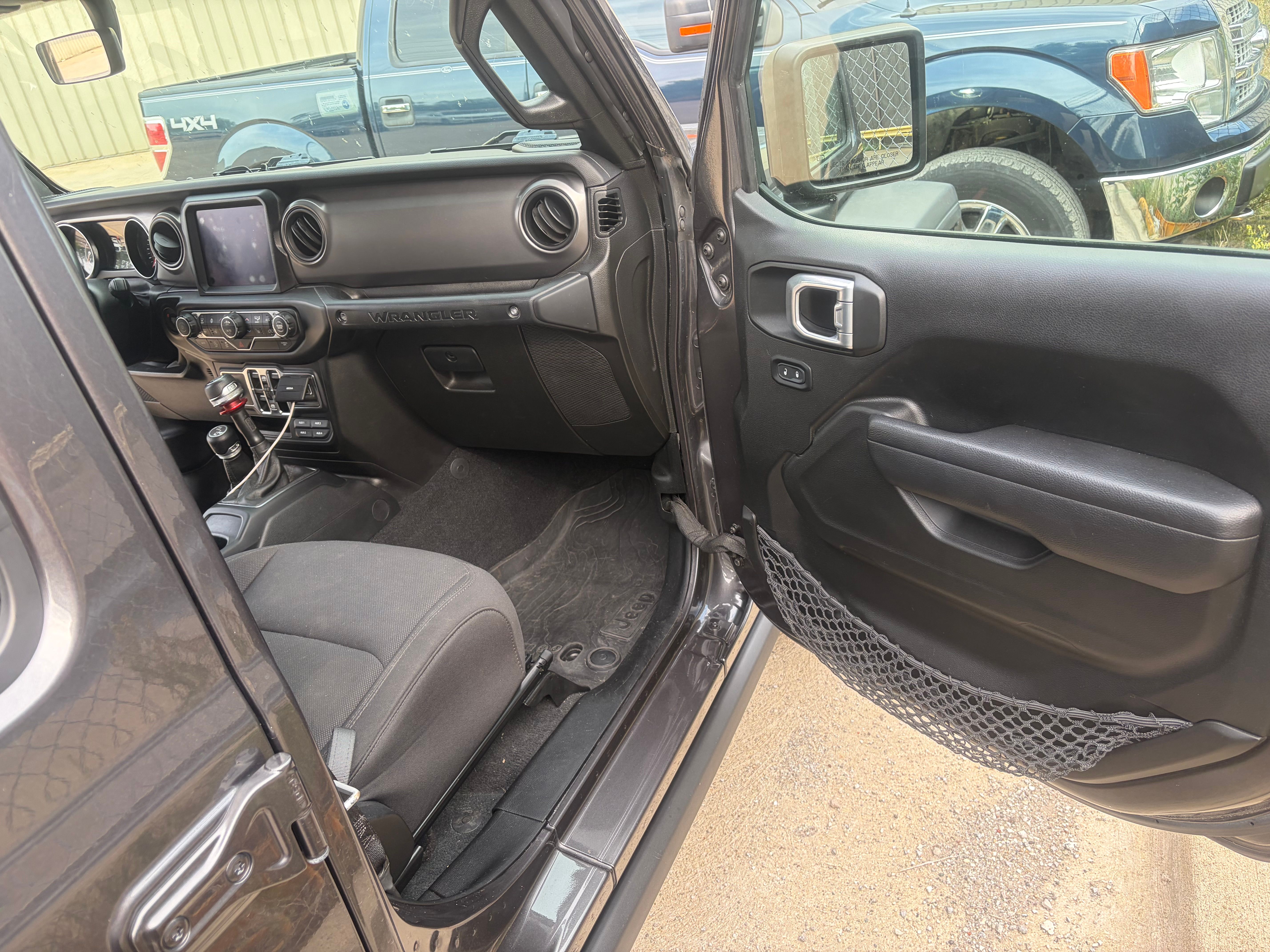 Used 2022 Jeep Wrangler Unlimited Sport AWD/4WD image 13