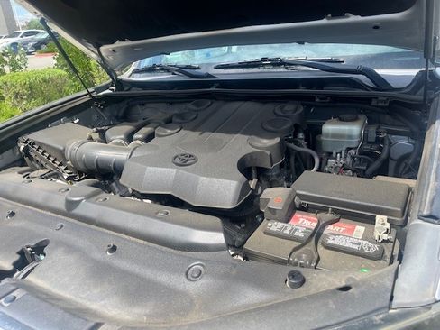 Used 2015 Toyota 4Runner SR5 Premium image 17