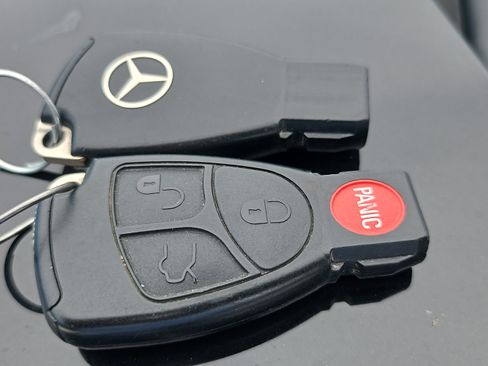 Used 2004 Mercedes-Benz CLK 55 AMG Cabriolet image 11