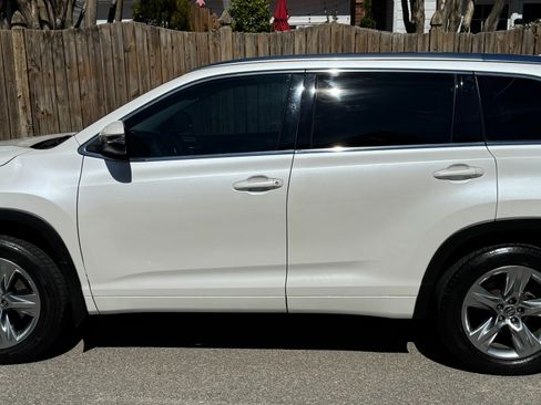 Used 2018 Toyota Highlander Limited image 1