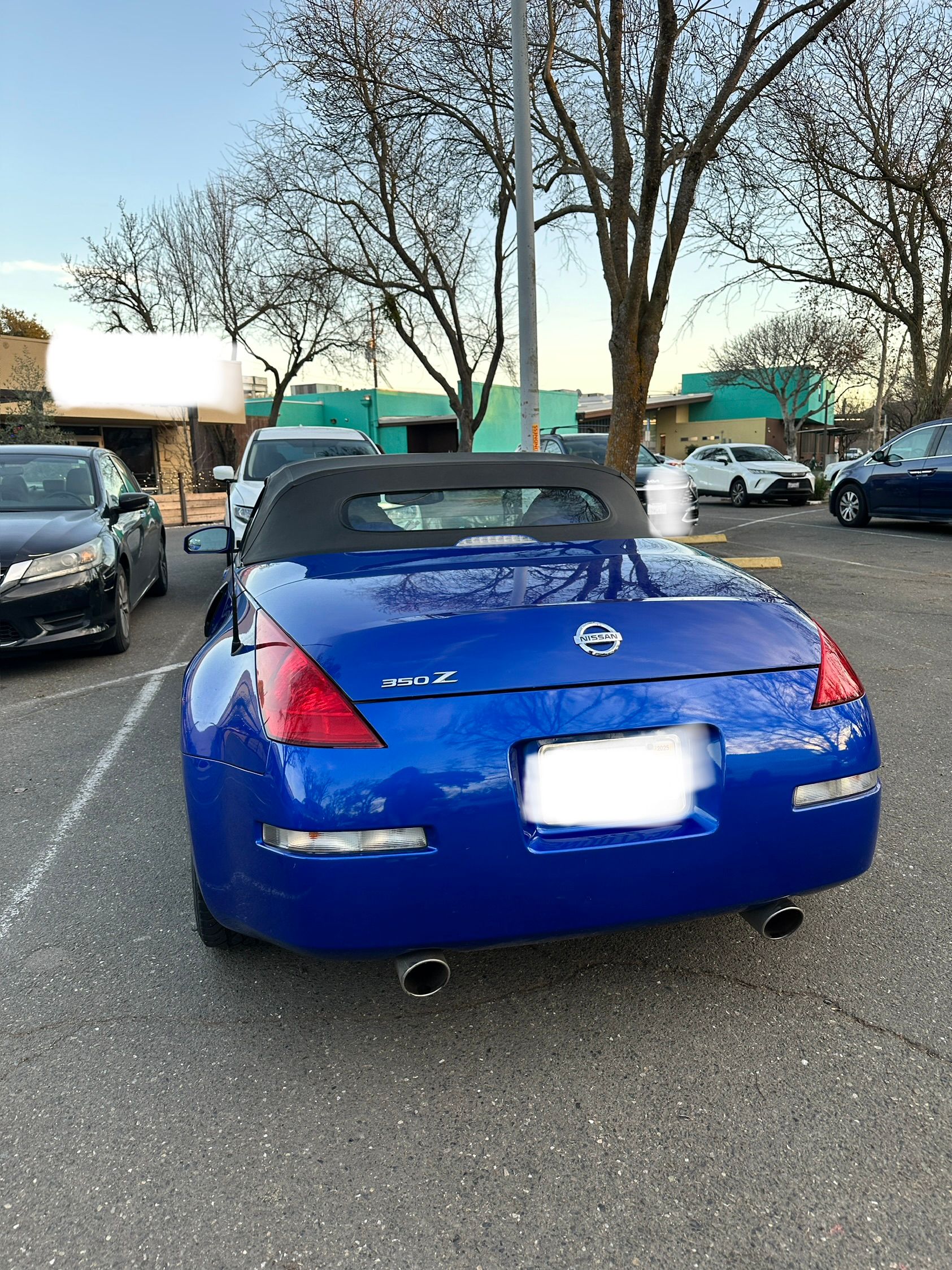 Used 2005 Nissan 350Z Touring RWD image 9