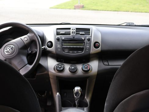 Used 2009 Toyota RAV4 Sport AWD/4WD image 11
