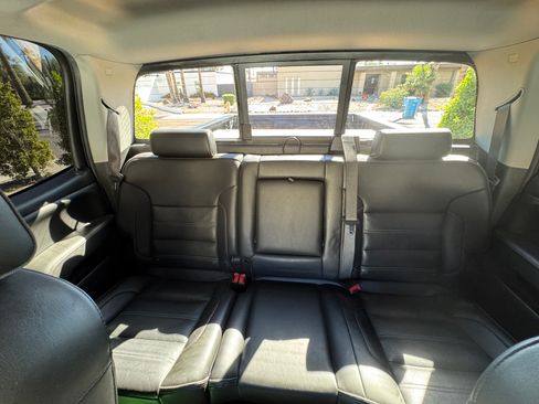 Used 2019 GMC Sierra 2500 Denali w/ Duramax Plus Package AWD/4WD image 14