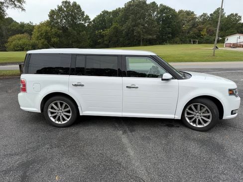 Used 2019 Ford Flex Limited image 4