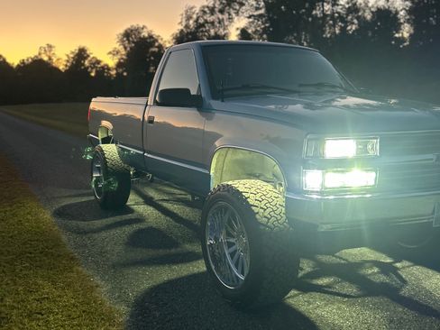 Used 1997 Chevrolet Silverado 1500 4x4 Regular Cab w/ Preferred Equipment Group 2 image 16