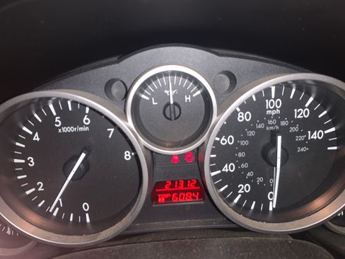 Used 2012 MAZDA MX-5 Miata Touring w/ Suspension Pkg RWD image 10