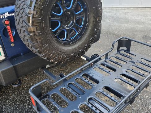 Used 2010 Jeep Wrangler Unlimited Sport AWD/4WD image 13
