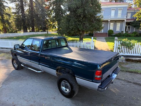 Used 1996 Dodge Ram 2500 Truck 4x4 Club Cab image 6