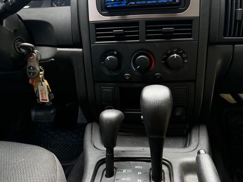 Used 2003 Jeep Grand Cherokee Laredo w/ Convenience Group AWD/4WD image 10
