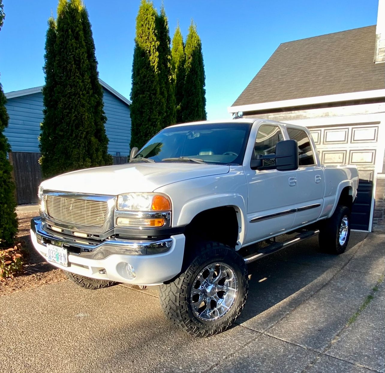 Used 2005 GMC Sierra 2500 SLT AWD/4WD image 10
