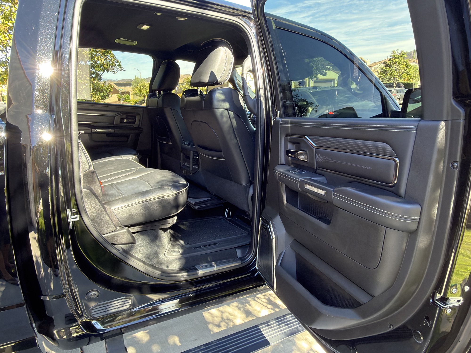 Used 2022 RAM 2500 Limited AWD/4WD image 20