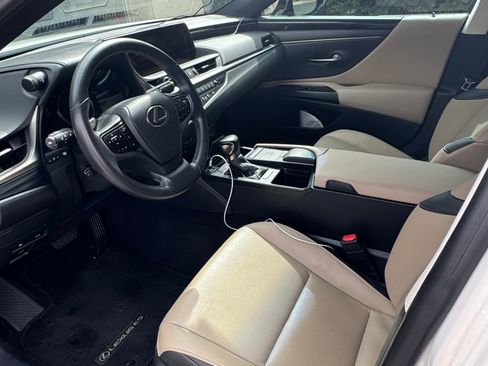 Used 2021 Lexus ES 350 w/ Premium Package FWD image 16