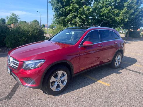 Used 2018 Mercedes-Benz GLC 300 4MATIC image 1