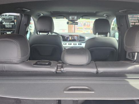 Used 2023 Mercedes-Benz GLE 350 w/ Premium Package image 7