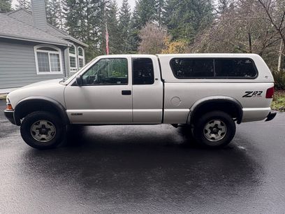 Used 2000 Chevrolet S10 Pickup 4x4 Extended Cab w/ Preferred Equipment Group