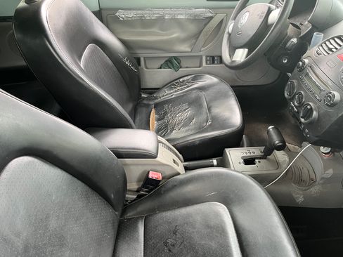 Used 2005 Volkswagen Beetle GLS FWD image 8
