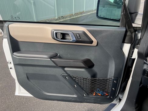 Used 2024 Ford Bronco Wildtrak image 16