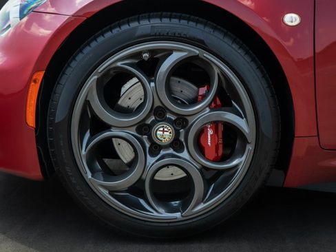 Used 2015 Alfa Romeo 4C Coupe w/ Leather Interior Group image 4