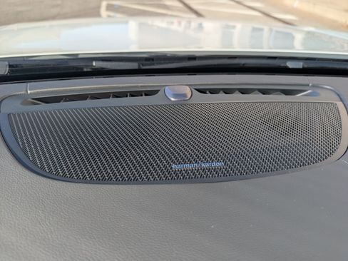 Used 2023 Volvo S90 T8 Ultimate image 16