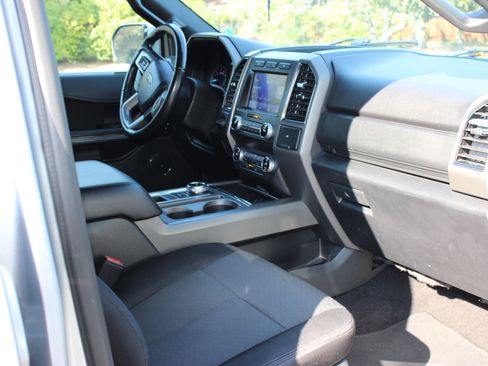 Used 2021 Ford Expedition XLT RWD image 18