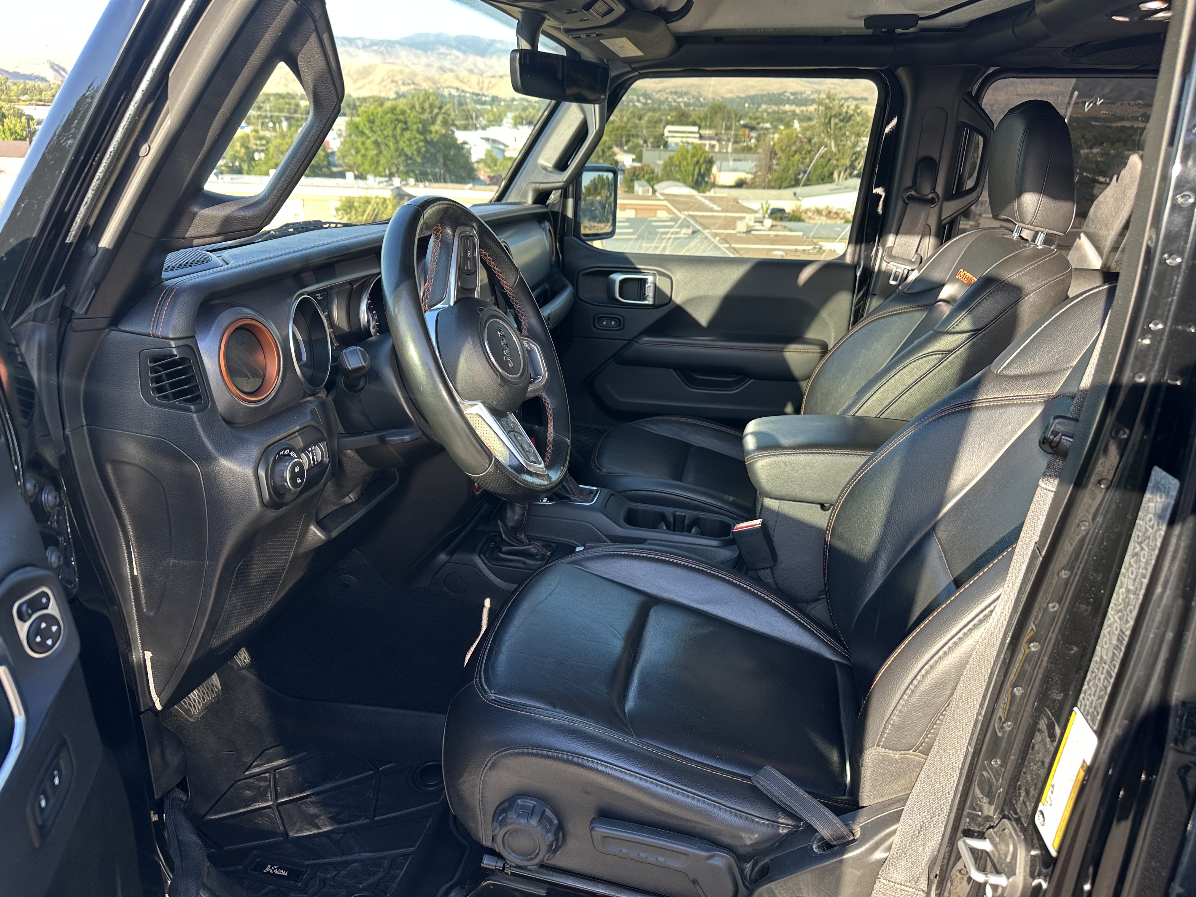 Used 2021 Jeep Gladiator Mojave AWD/4WD image 21
