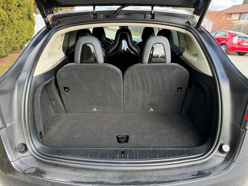 Used 2016 Tesla Model X 90D image 10