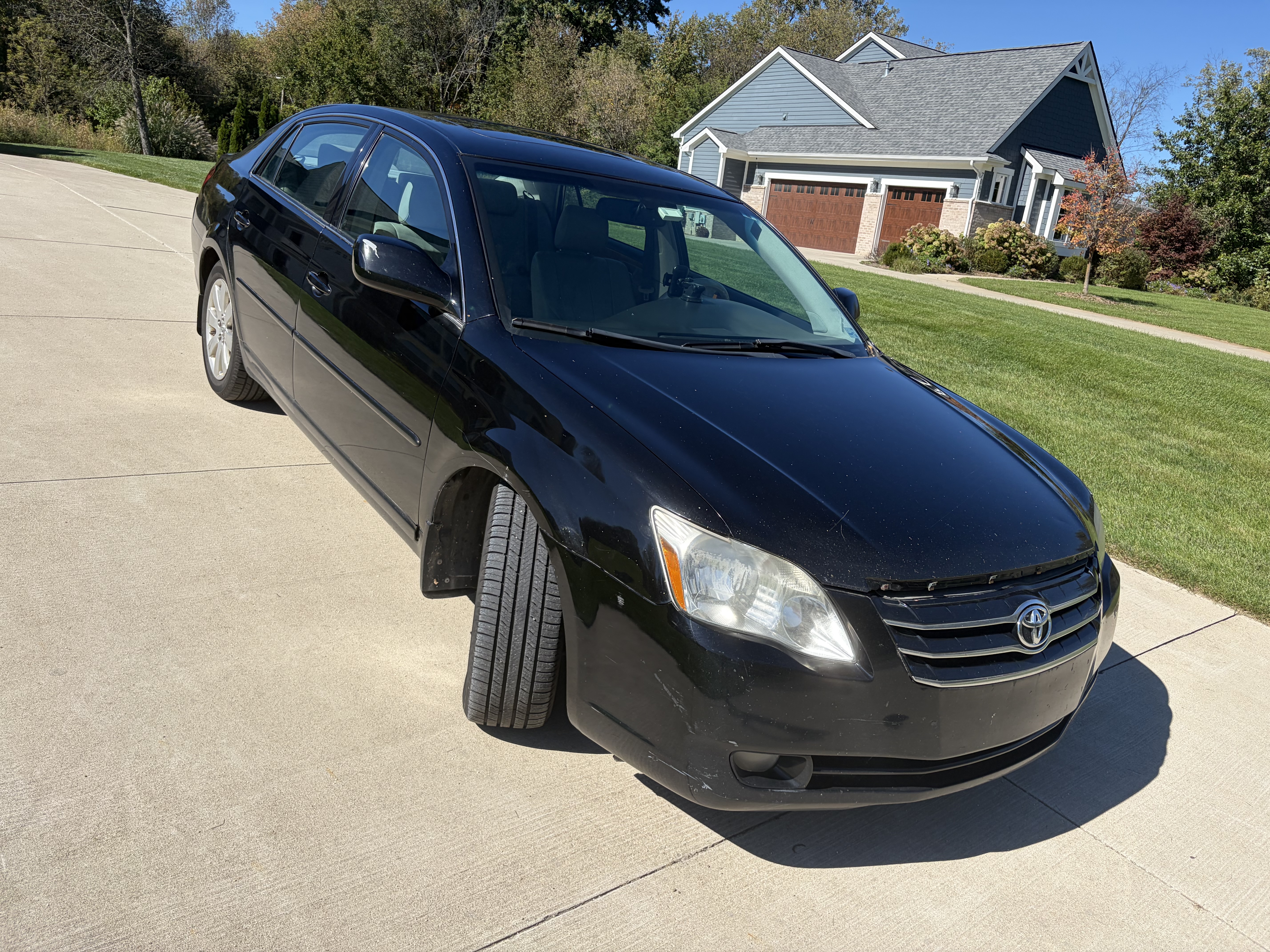 Used 2007 Toyota Avalon XLS FWD image 1