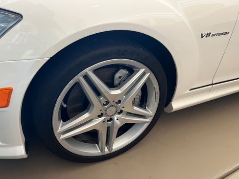 Used 2011 Mercedes-Benz S 63 AMG image 17