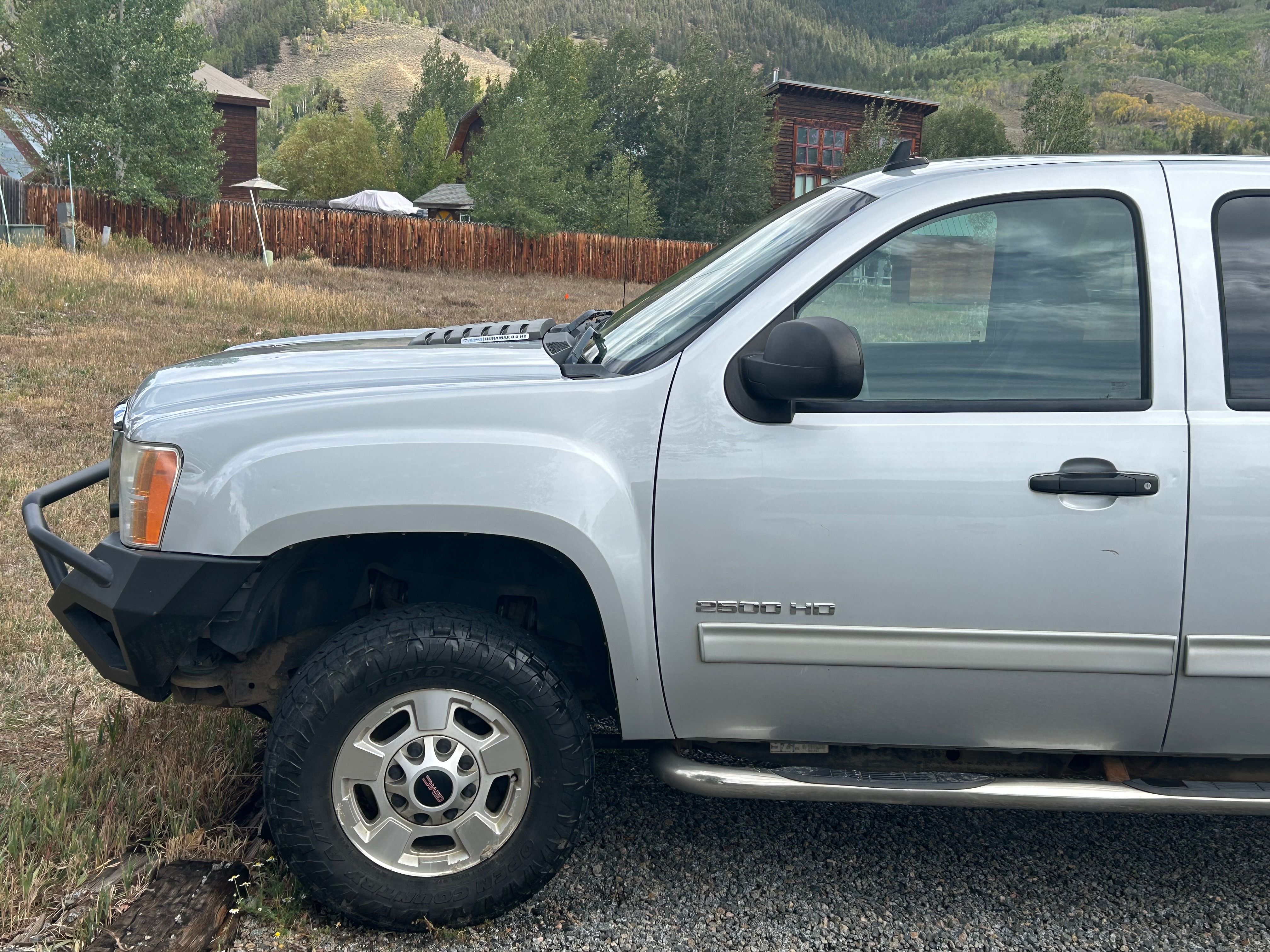 Used 2012 GMC Sierra 2500 SLE w/ SLE Preferred Package AWD/4WD image 5