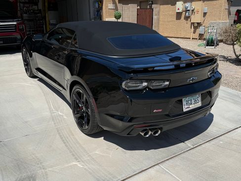 Used 2023 Chevrolet Camaro SS RWD image 4