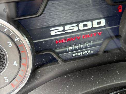 Used 2024 RAM 2500 Laramie w/ Sport Appearance Package image 6