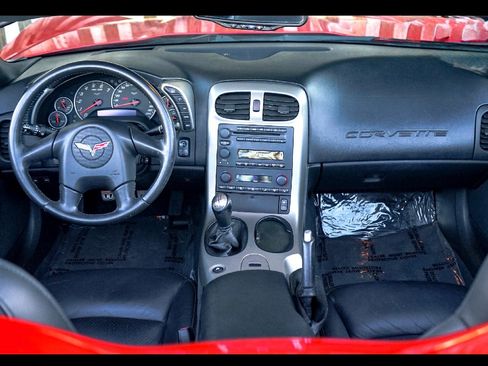 Used 2005 Chevrolet Corvette Convertible w/ Preferred Equipment Group RWD image 10
