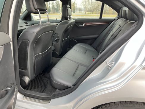 Used 2010 Mercedes-Benz C 300 Sedan image 14
