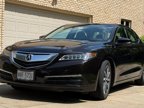 Used 2016 Acura TLX V6 w/ Technology Package FWD image 4
